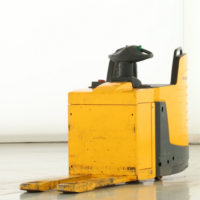 Jungheinrich ERE-225-FP Transpaleta electrica  2.50T 2015  X176173