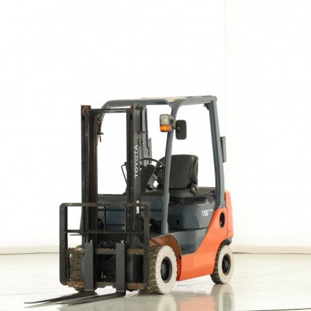 Toyota 02-8-FDL-15 Stivuitor diesel 1.50T 3.00M 2014  U171620