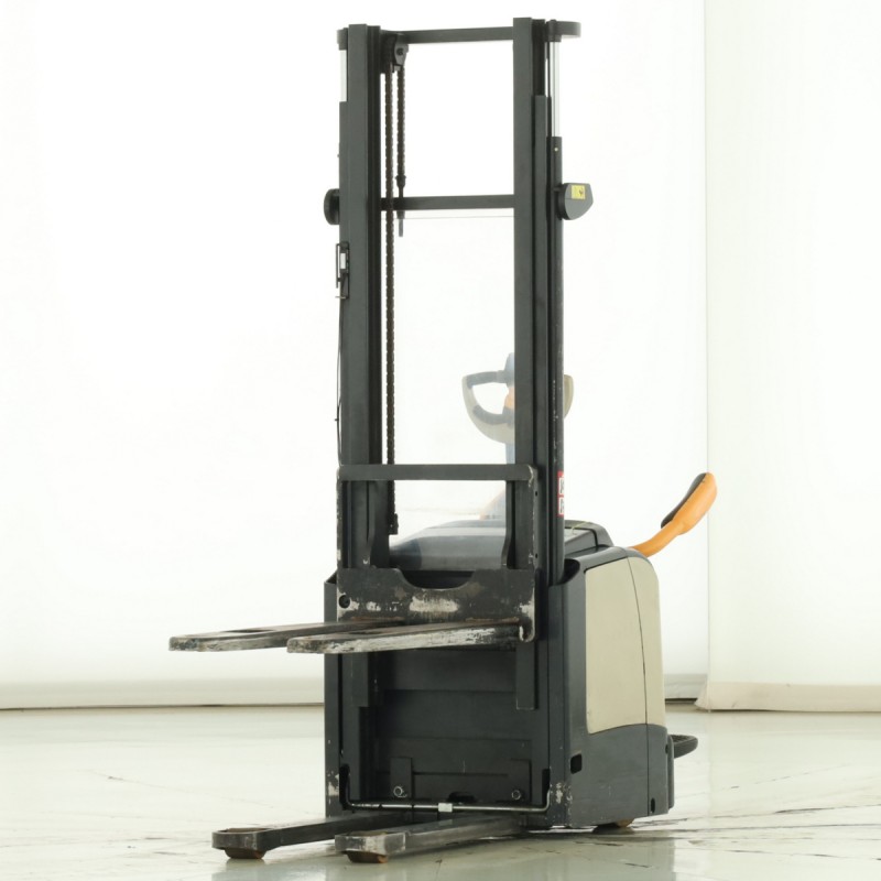 Crown ET-4000-12-TL Electric pallet truck with mast 1.20T 3.26M 2015  M169562