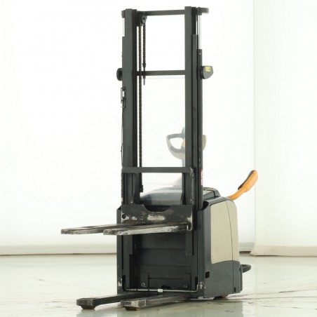 Crown ET-4000-12-TL Electric pallet truck with mast 1.20T 3.26M 2015  M169562