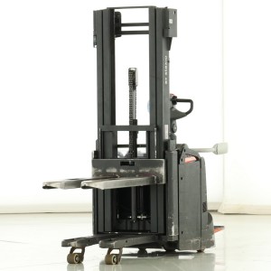 Bt SPE-140-L Transpaleta electrica cu catarg 1.40T 4.50M 2016  K173735