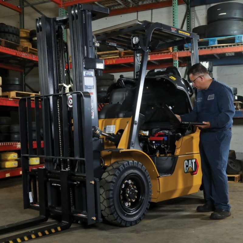 Service, reparatii, revizii stivuitoare diesel si GPL