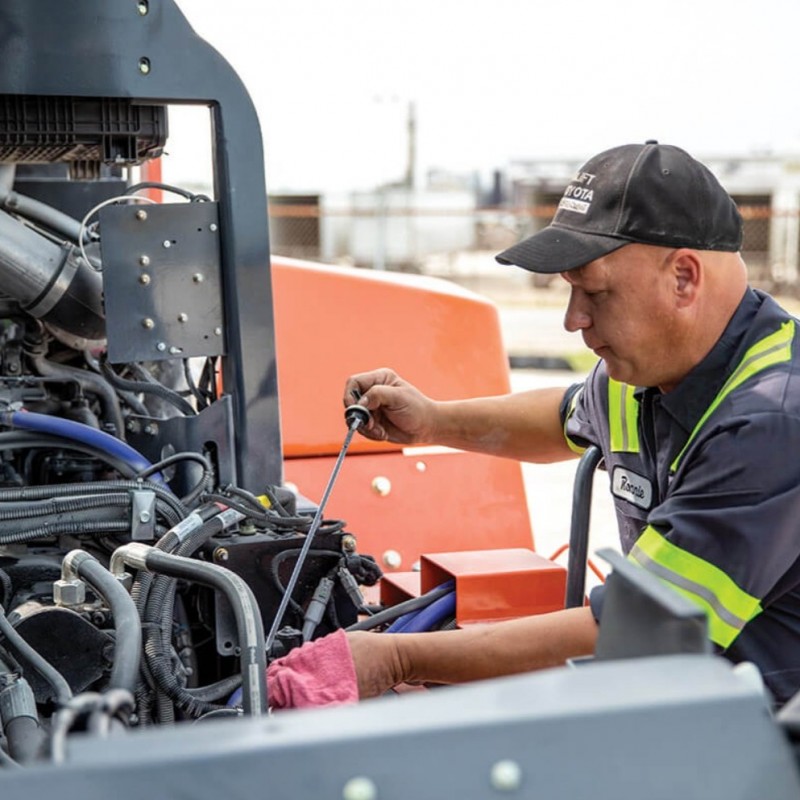 Internal combustion engine repairs for forklifts and machinery