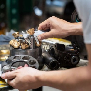 Hydraulic pump repairs