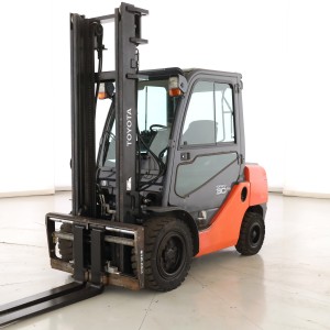 Toyota 52-8-FDF-30 Stivuitor diesel 3.00T 4.00M 2011  Q176341