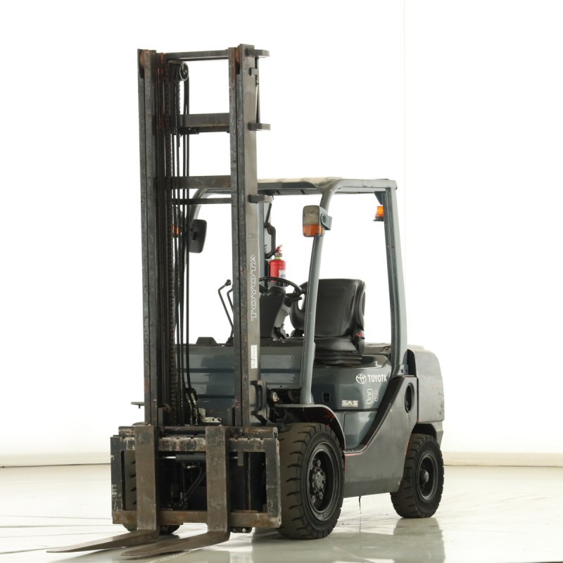 Toyota 72-8-FD-30 Stivuitor diesel 3.00T 4.00M 2008  V175946