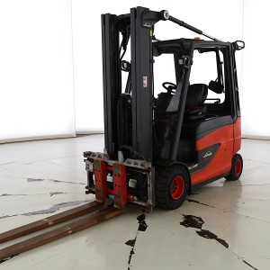 Linde E-30-HL-01-600 Stivuitor electric 3.00T 5.48M 2018  B171701