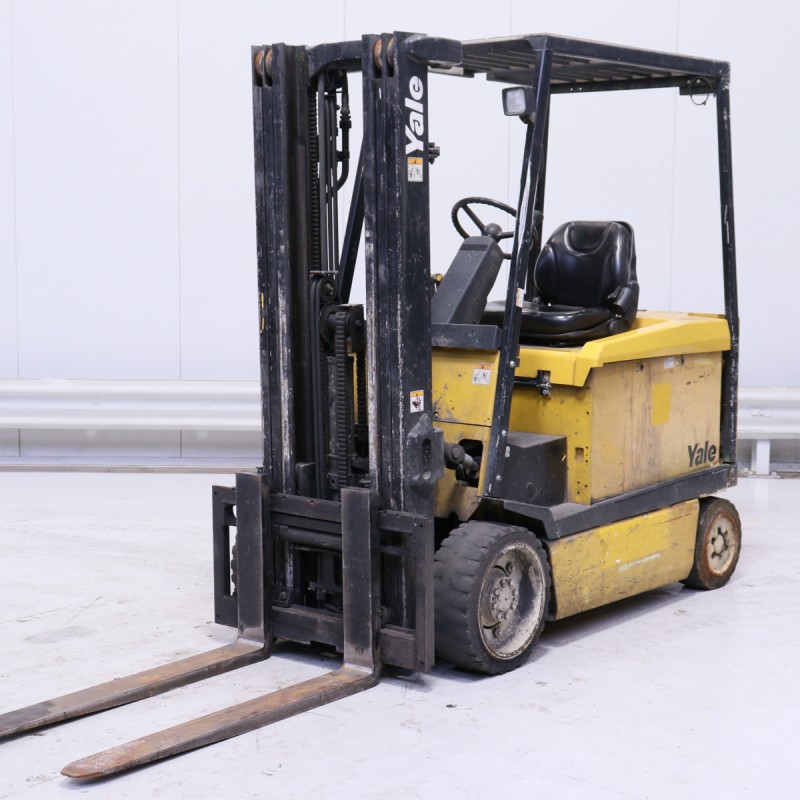 Yale ERC-30-AGF Stivuitor electric 3.00T 4.71M 2002  P160590