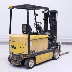 Yale ERC-30-AGF Stivuitor electric 3.00T 4.71M 2002  P160590