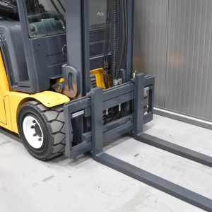 Jungheinrich EFG 320 Electric forklift 2.00T 4.50M 2014  L49436