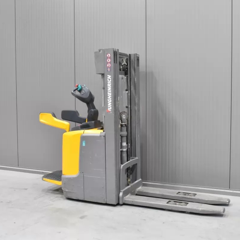 Jungheinrich ERC 214 Transpaleta electrica cu catarg 1.40T 4.09M 2020  Q57741