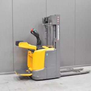 Jungheinrich ERC 214 Transpaleta electrica cu catarg 1.40T 4.09M 2020  Q57741