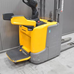 Jungheinrich ERC 214 Transpaleta electrica cu catarg 1.40T 4.09M 2020  Q57741