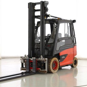 Linde E-40-HL-01-600 Stivuitor electric 4.00T 4.40M 2018  U171720