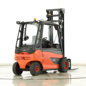 Linde E-40-HL-01-600 Stivuitor electric 4.00T 4.40M 2018  T171719