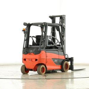 Linde E-30-HL-01-600 Stivuitor electric 3.00T 4.19M 2021  T172194