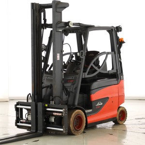 Linde E-30-HL-01-600 Stivuitor electric 3.00T 4.19M 2021  T172194