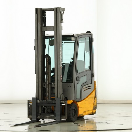 Jungheinrich EFG-215 Stivuitor electric 1.50T 6.00M 2016  A172250