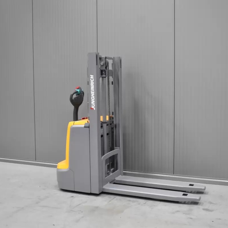 Jungheinrich EJC 110 Electric pallet truck with mast 1.00T 2.50M 2018  I54133
