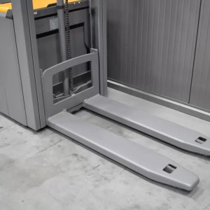 Jungheinrich EJC 110 Electric pallet truck with mast 1.00T 2.50M 2018  I54133