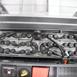 Jungheinrich EJC 216 Electric pallet truck with mast 1.60T 2.40M 2017  E54129