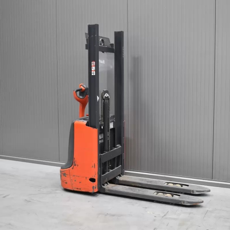 Linde L 10 B Transpaleta electrica cu catarg 1.00T 1.46M 2018  T55144