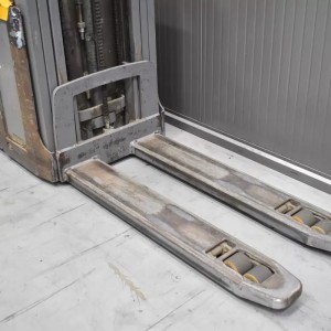 Jungheinrich EJD 220 Transpaleta electrica cu catarg 2.00T 2.05M 2018  X54773