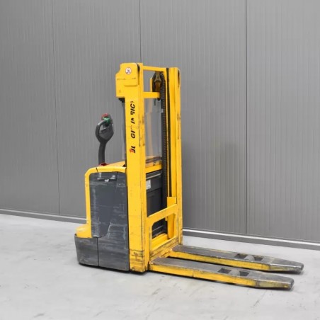 Jungheinrich EJC 216 Electric pallet truck with mast 1.60T 2.40M 2008  L54411