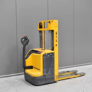 Jungheinrich EJC 216 Electric pallet truck with mast 1.60T 2.40M 2008  L54411