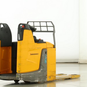 Jungheinrich ERE-225-DRIVE Electric pallet truck 2.50T 2018  A176650
