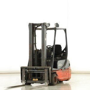 Linde E-18-C-02 Stivuitor electric 1.80T 4.60M 2004  O176439