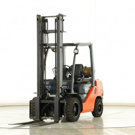Toyota 02-8-FGF-30 Stivuitor GPL 3.00T 4.50M 2008  M176662