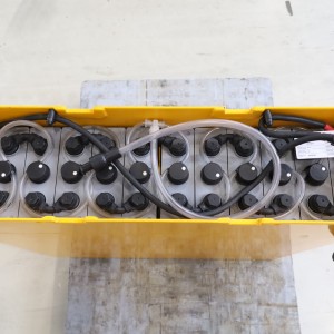 Jungheinrich ESC-214-Z Transpaleta electrica cu catarg 1.40T 5.35M 2019  C176652