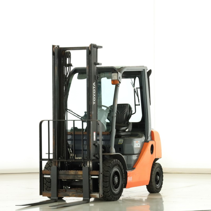 Toyota 06-8-FD-20-F Stivuitor diesel 2.00T 3.70M 2015  Y176724