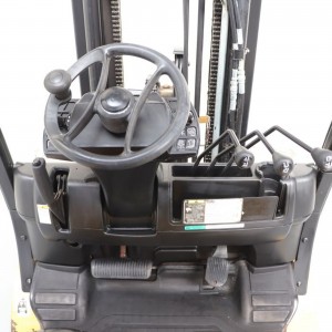 YALE GDP25VX Produs 2.50T 4.95M 2011 VOJ73