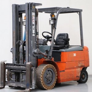 HELI CPD30B Produs 3.00T 4.35M 2004 RNN43