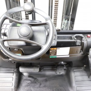 YALE GLP45VX6 Produs 4.50T 5.30M 2015 VNO47