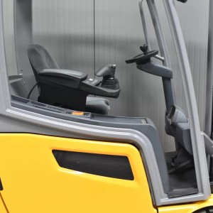 JUNGHEINRICH EFG 216 K Produs 1.60T 3.30M 2018 Z57537