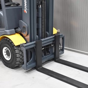 JUNGHEINRICH EFG 425 K Produs 2.50T 4.40M 2011 F56113