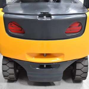 JUNGHEINRICH EFG 425 K Produs 2.50T 4.40M 2011 F56113