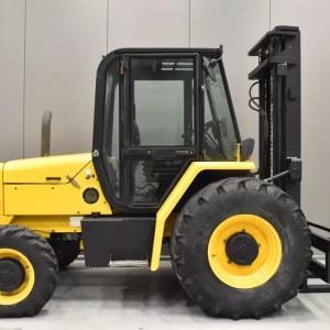 JCB 930, 4 X 4 Produs 3.00T 5.50M N42991