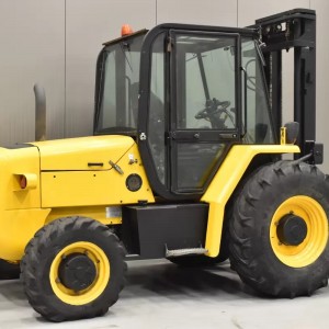 JCB 930, 4 X 4 Produs 3.00T 5.50M N42991