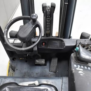 JUNGHEINRICH EFG 430 K Produs 3.00T 4.70M 2015 T56101