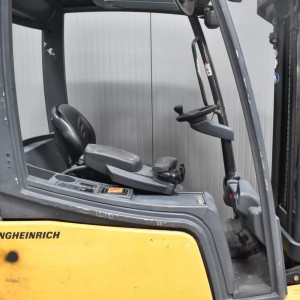 JUNGHEINRICH EFG 320 Produs 1.85T 4.50M 2011 N53521