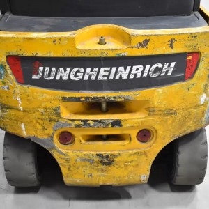 JUNGHEINRICH EFG 320 Produs 1.85T 4.50M 2011 N53521