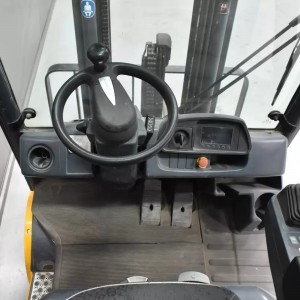 JUNGHEINRICH TFG 316 S Produs 1.60T 4.40M 2016 Z57303