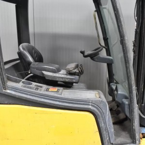 JUNGHEINRICH EFG 320 Produs 1.76T 4.00M 2009 O57552