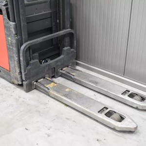 LINDE L 12 LSP Produs 1.20T 1.92M 2011 B57539