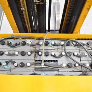 JUNGHEINRICH ETV 214 Produs 1.40T 8.70M 2001 F55619