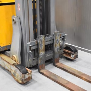 JUNGHEINRICH ETV 214 Produs 1.40T 10.70M 2021 V56311
